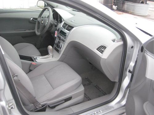 Chevrolet Malibu 2010 photo 1