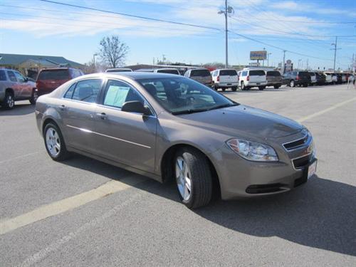 Chevrolet Malibu 2010 photo 2
