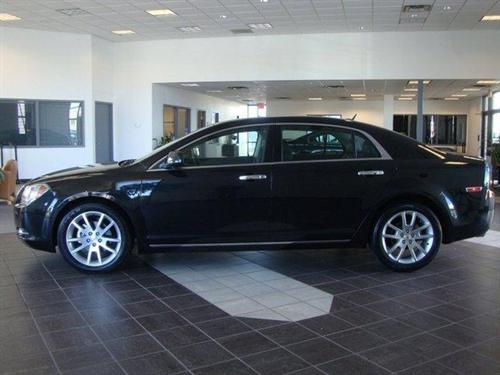 Chevrolet Malibu 2010 photo 2