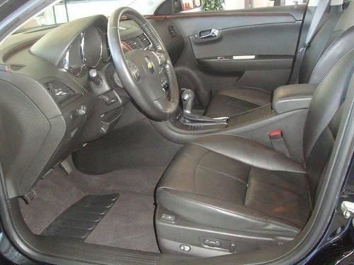 Chevrolet Malibu 2010 photo 3