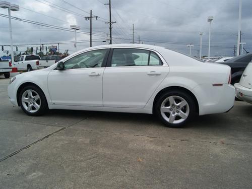 Chevrolet Malibu 2010 photo 3