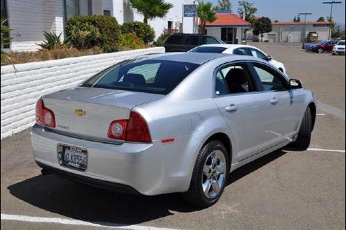 Chevrolet Malibu 2010 photo 4