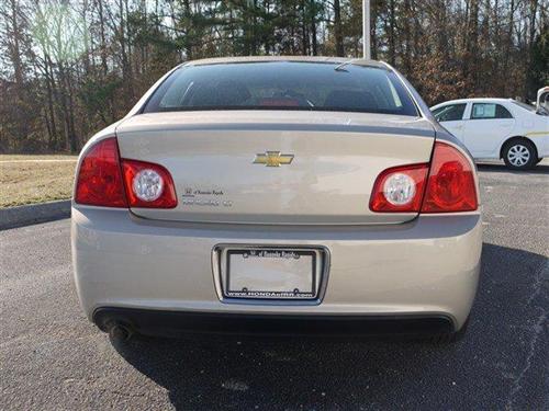 Chevrolet Malibu 2010 photo 3