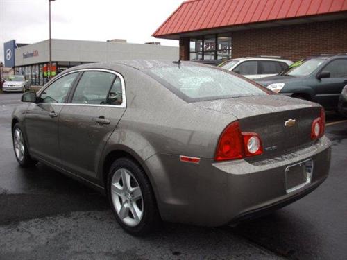Chevrolet Malibu 2010 photo 1