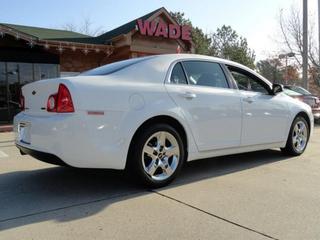 Chevrolet Malibu 2010 photo 3