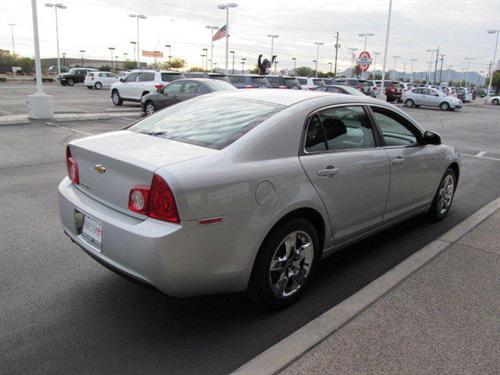 Chevrolet Malibu 2010 photo 3