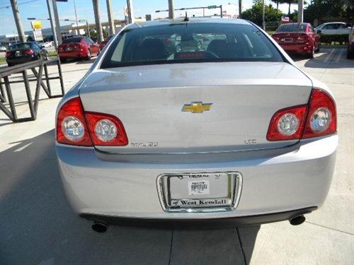 Chevrolet Malibu 2010 photo 3