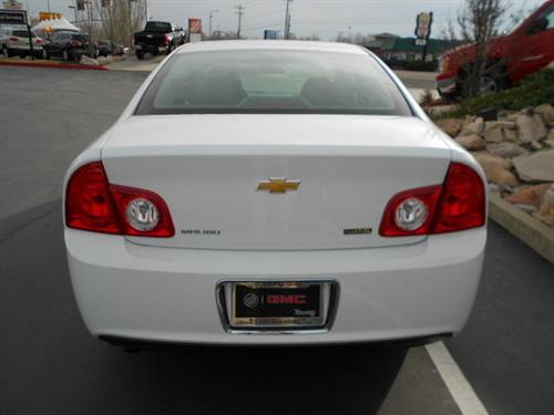Chevrolet Malibu 2010 photo 3