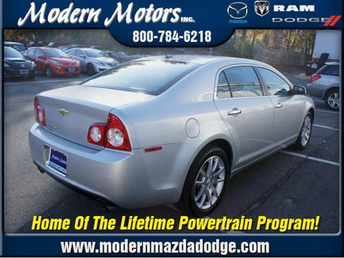 Chevrolet Malibu 2010 photo 2