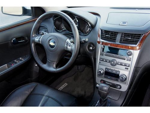 Chevrolet Malibu 2010 photo 3