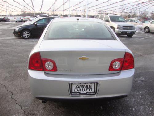 Chevrolet Malibu 2010 photo 4
