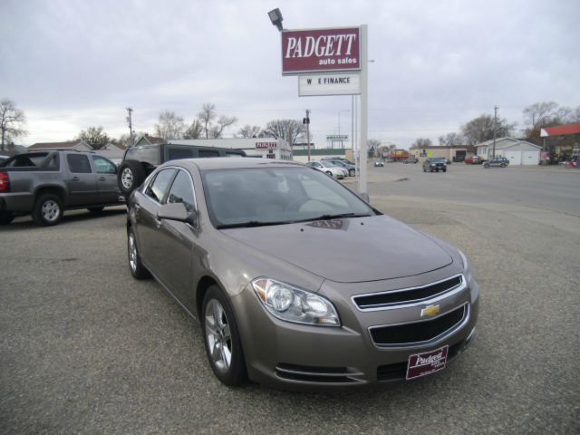 Chevrolet Malibu 2010 photo 3