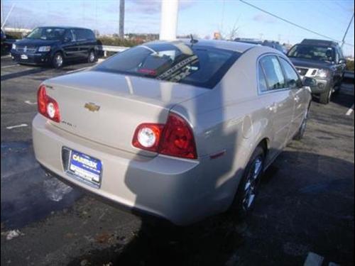 Chevrolet Malibu 2010 photo 4