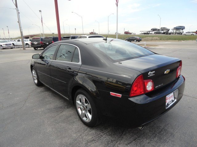 Chevrolet Malibu 2010 photo 1