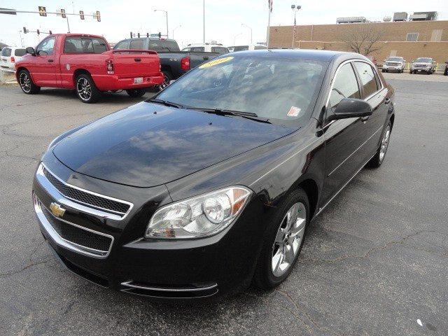 Chevrolet Malibu 2010 photo 3