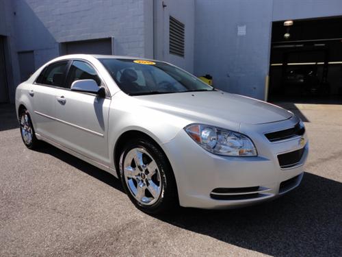Chevrolet Malibu 2010 photo 2