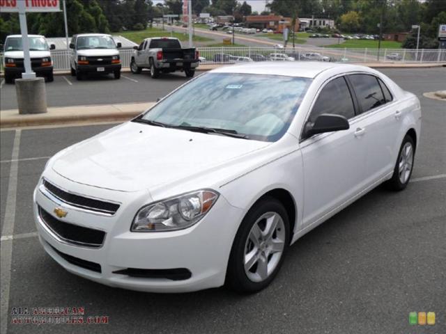 Chevrolet Malibu 2010 photo 2