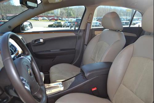 Chevrolet Malibu 2010 photo 2