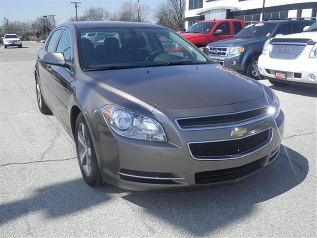 Chevrolet Malibu 2011 photo 4