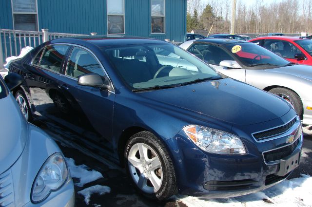 Chevrolet Malibu 2011 photo 2