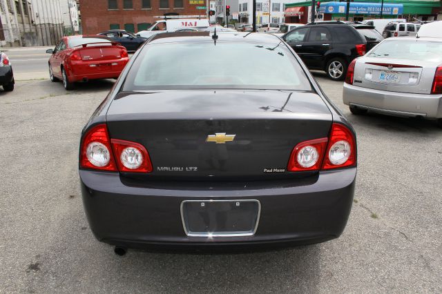 Chevrolet Malibu 2011 photo 1