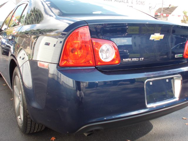 Chevrolet Malibu 2011 photo 1