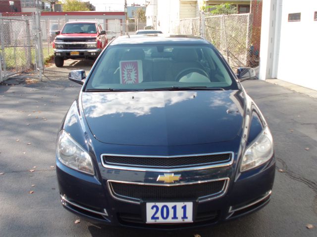 Chevrolet Malibu 2011 photo 3