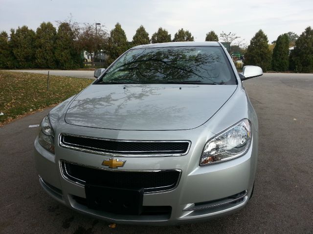 Chevrolet Malibu 2011 photo 2