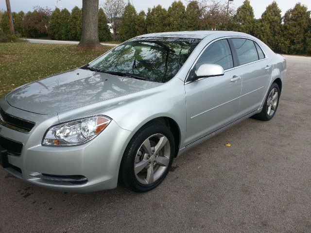 Chevrolet Malibu 2011 photo 4