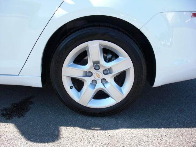 Chevrolet Malibu 2011 photo 2