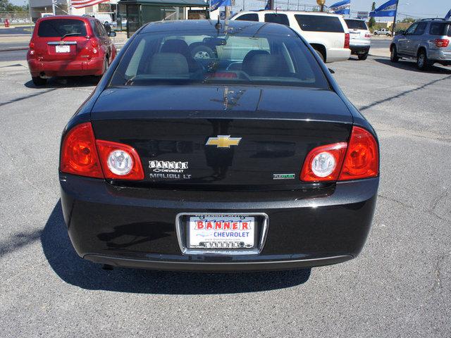Chevrolet Malibu 2011 photo 4