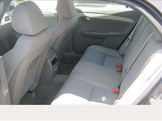 Chevrolet Malibu 2011 photo 4