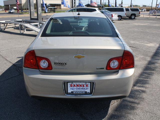 Chevrolet Malibu 2011 photo 5