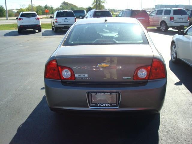 Chevrolet Malibu 2011 photo 3