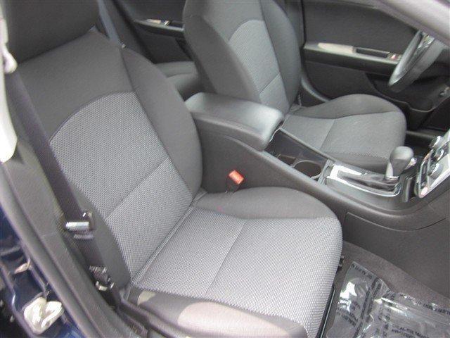 Chevrolet Malibu 2011 photo 2