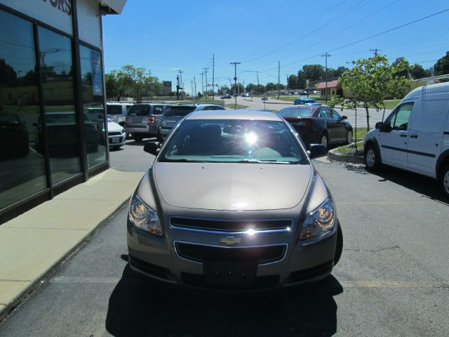 Chevrolet Malibu 2011 photo 4