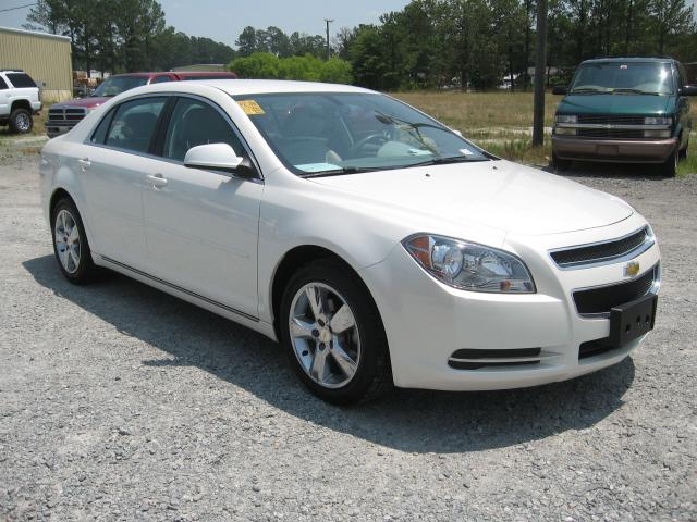 Chevrolet Malibu 2011 photo 4