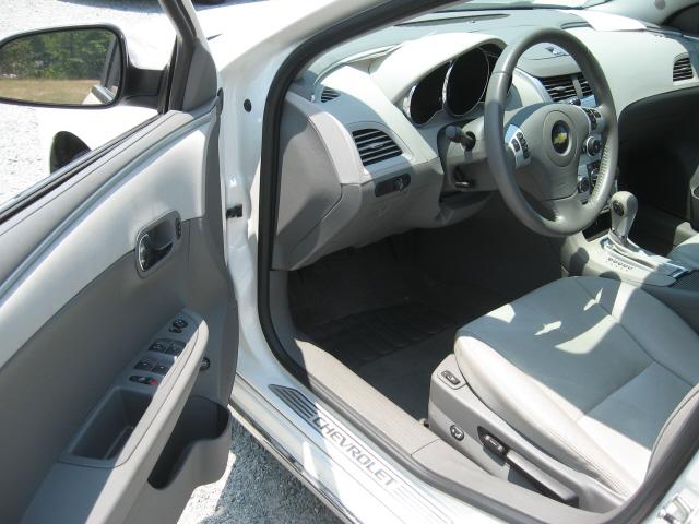 Chevrolet Malibu 2011 photo 5