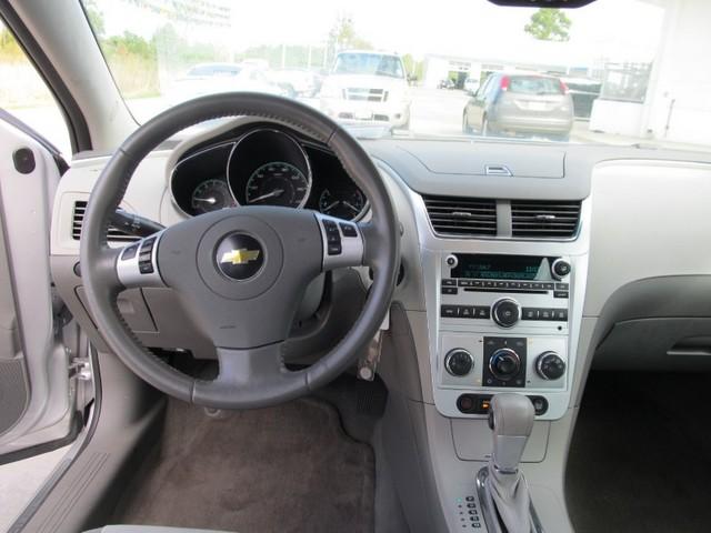 Chevrolet Malibu SL1 Sedan