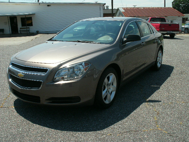 Chevrolet Malibu 2011 photo 1