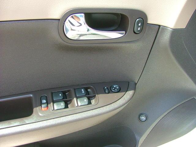 Chevrolet Malibu 2011 photo 3