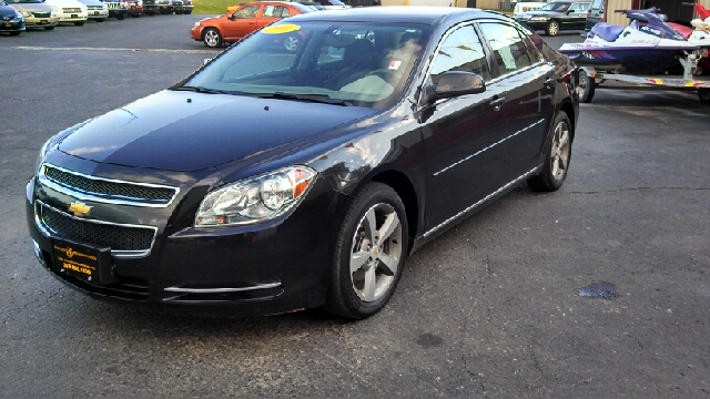 Chevrolet Malibu 2011 photo 2