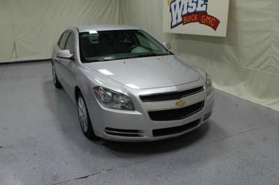 Chevrolet Malibu 2011 photo 2