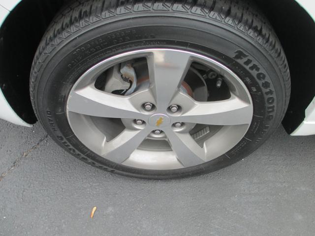 Chevrolet Malibu 2011 photo 4