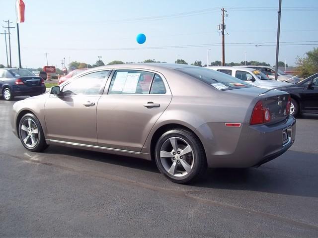 Chevrolet Malibu 2011 photo 3