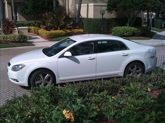 Chevrolet Malibu Supercab XL Sedan
