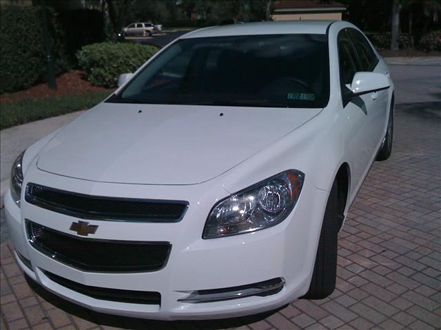 Chevrolet Malibu 2011 photo 3