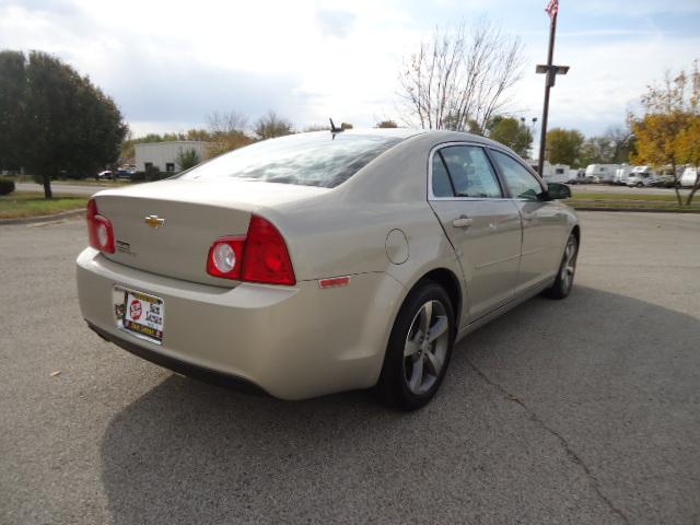 Chevrolet Malibu 2011 photo 1