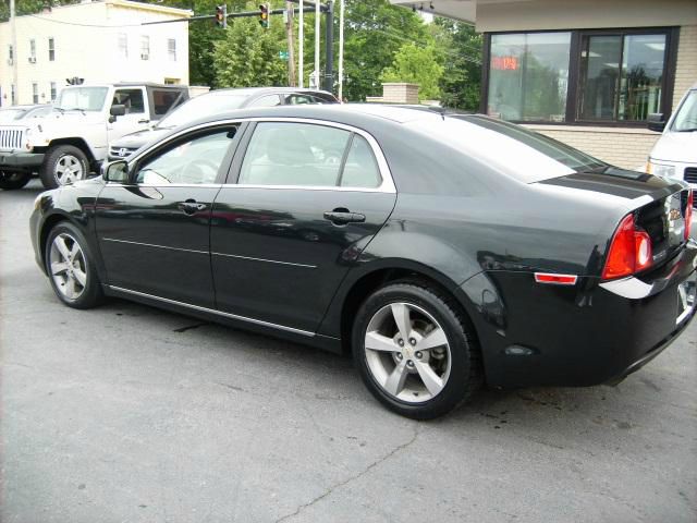 Chevrolet Malibu 2011 photo 3