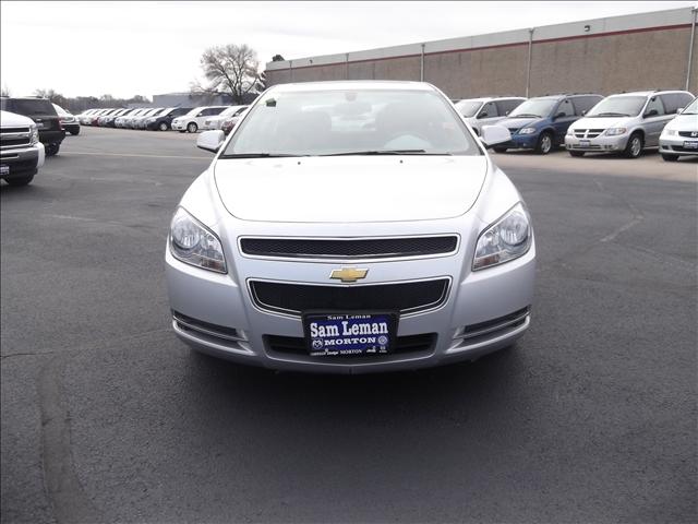 Chevrolet Malibu 2011 photo 4
